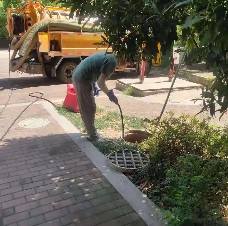 泽州市政排污管道清淤疏通——专业团队，让您全程省心！